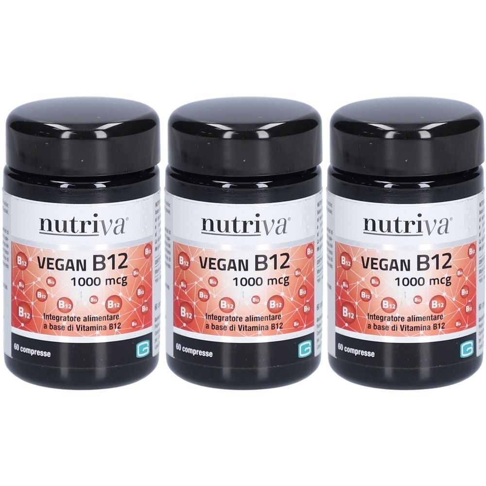 Drei schwarze Flaschen mit Etiketten. Auf den Etiketten steht "nutriva VEGAN B12 1000 mcg".