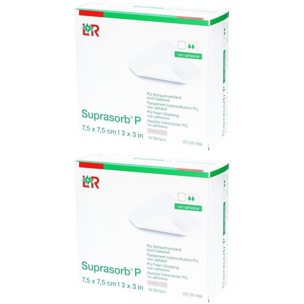 Zwei Kartons Suprasorb P PU-Schaumverband. Aufschrift: 7,5 x 7,5 cm, nicht selbstklebend. Grün-weiße Verpackung mit Logo.
