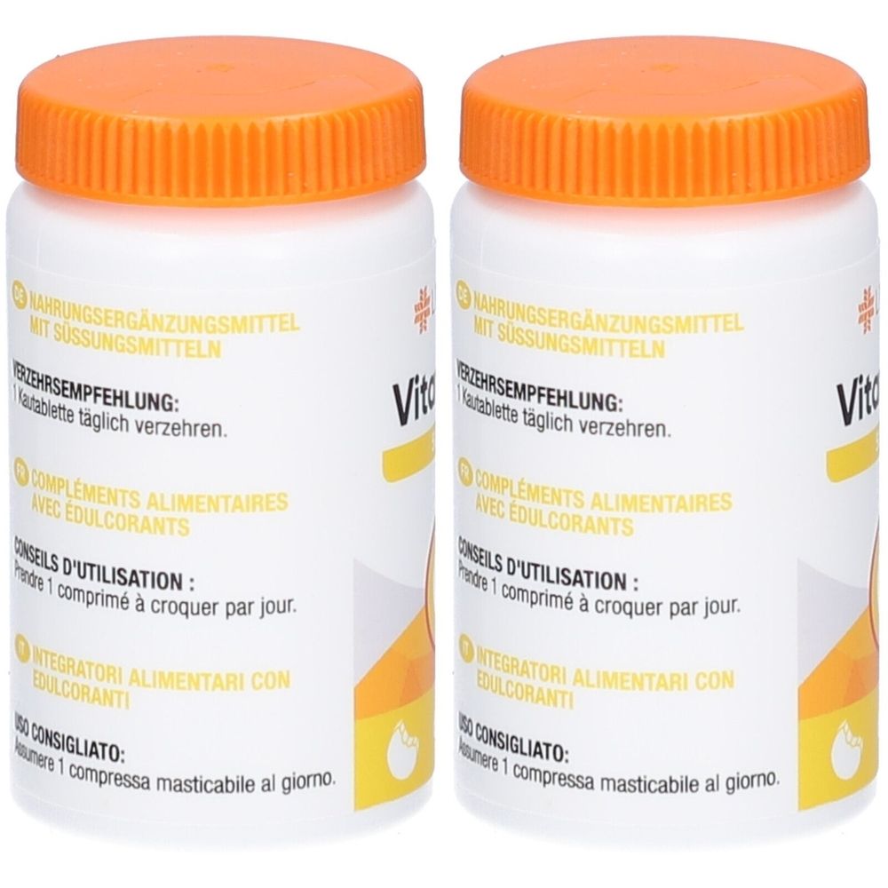 Zwei weiße Flaschen mit orangefarbenen Deckeln. Aufschrift: Nahrungsergänzungsmittel. Text in Deutsch, Französisch und Italienisch. Vitamin C.