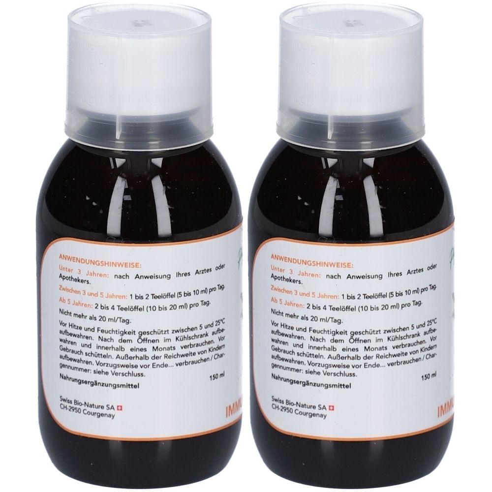 Zwei Flaschen mit brauner Flüssigkeit und weißen Deckeln. Etiketten mit Text. Aufschrift: IMMUNITÄT BOOST. Swiss Bio-Nature SA.