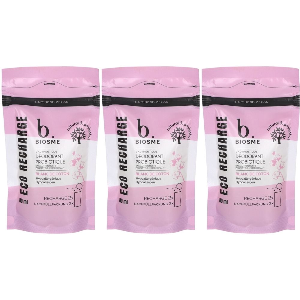 Drei Nachfüllpackungen Deodorant. Rosa Beutel mit weißem Streifen. Aufschrift: BIOSME, Deodorant Probiotique, Blanc de Coton, Eco Recharge.