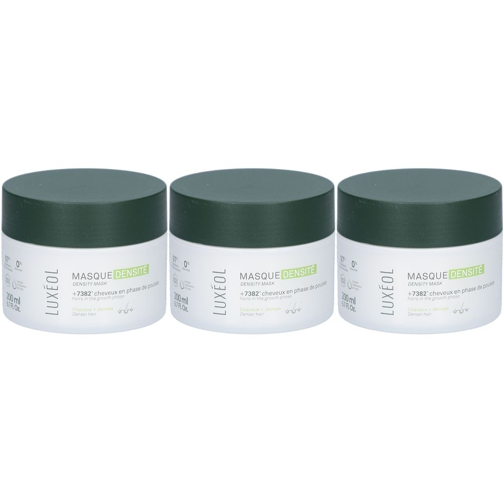 Drei weiße Tiegel mit dunkelgrünen Deckeln. Aufschrift: LUXÉOL, MASQUE DENSITÉ, 200 ml.