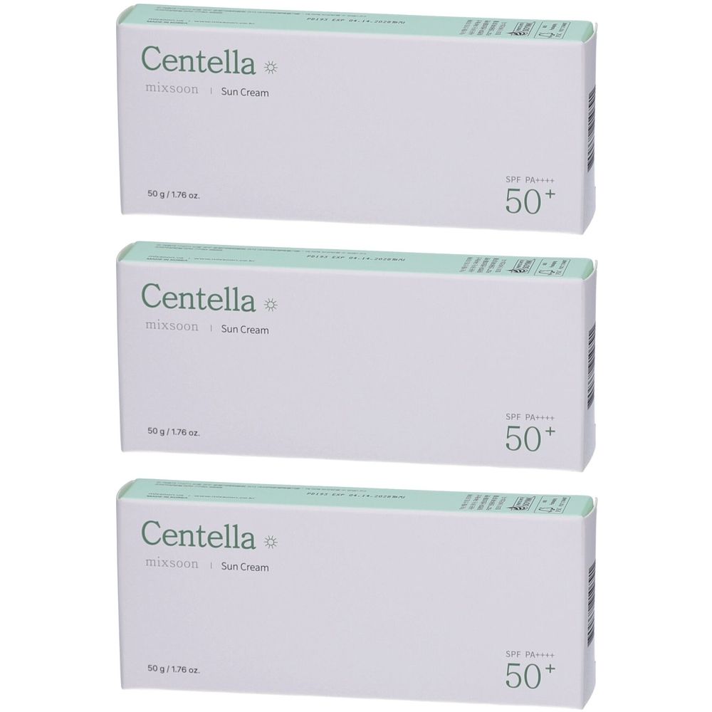 Trois boîtes blanches avec des accents verts. Inscription : Centella, Sun Cream, SPF 50+.