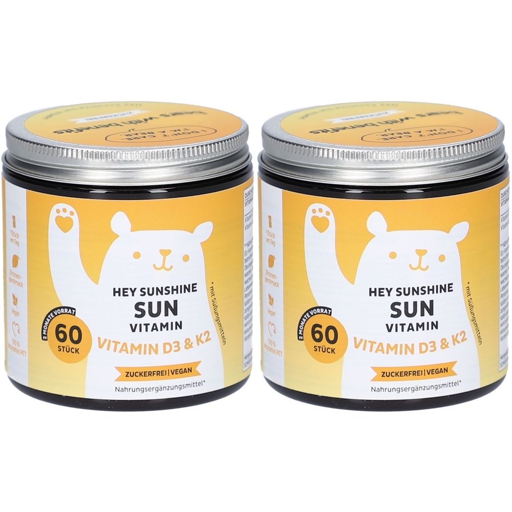 Zwei Dosen mit gelbem Etikett. Aufschrift: Hey Sunshine, Sun Vitamin D3 & K2, 60 Stück. Zuckerfrei und vegan.