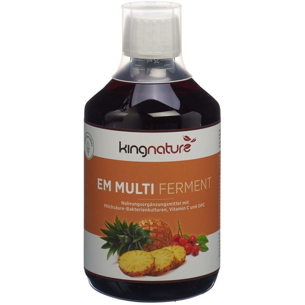 Braune Flüssigkeit in einer Flasche mit weißem Verschluss. Aufschrift: kingnature EM MULTI FERMENT. Abbildung von Ananas und roten Beeren.