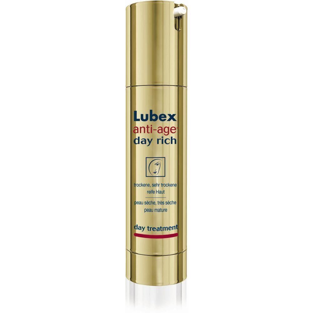 Goldfarbene Flasche mit Produktbezeichnung Lubex anti-age day rich. Text in Deutsch, Französisch und Englisch. Tag Behandlung.
