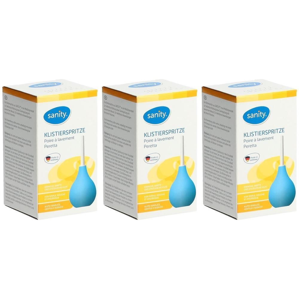 Drei Packungen Sanity Klistierspritzen mit blauem Ballon und weißer Spitze. Kartonverpackung mit Produktabbildung.