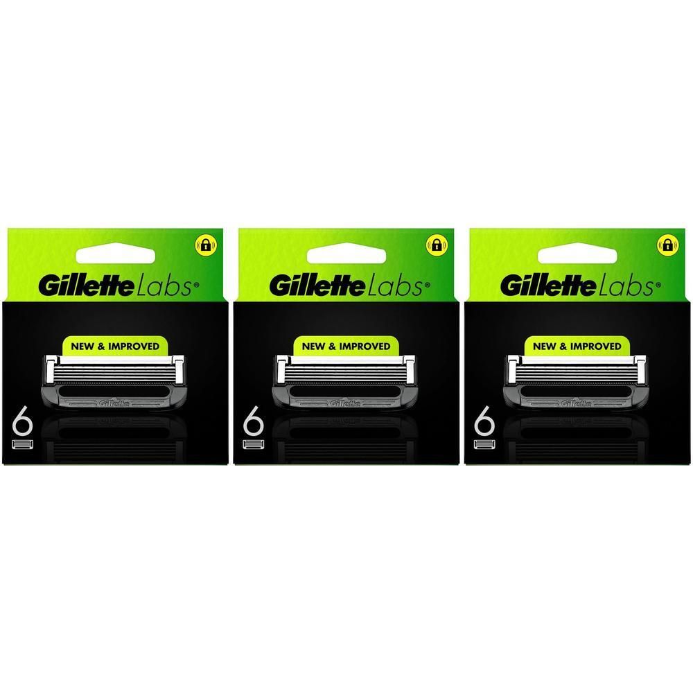 Trois boîtes de lames de rasoir. Chaque boîte contient six lames. Inscription : Gillette Labs, New & Improved.
