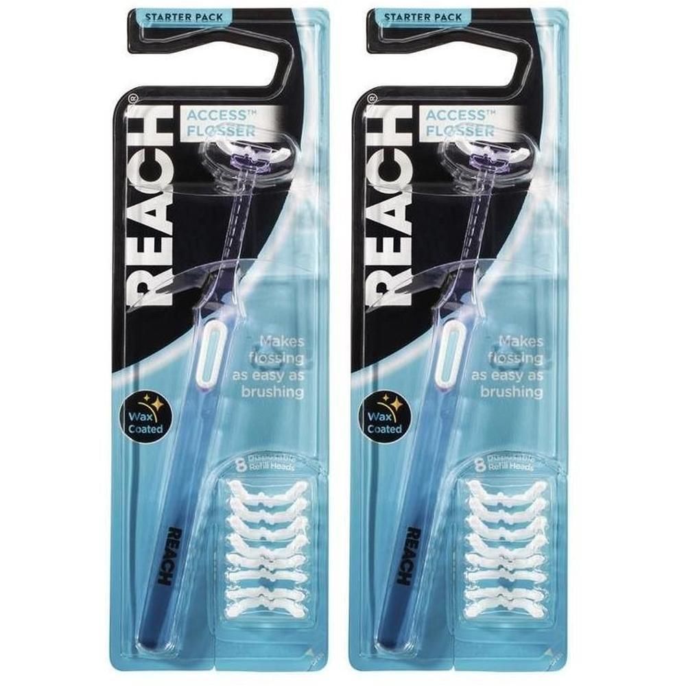 Deux paquets REACH Access Flosser Starter. Manches bleues, recharges de fil dentaire blanc. Emballage avec nom et logo du produit.