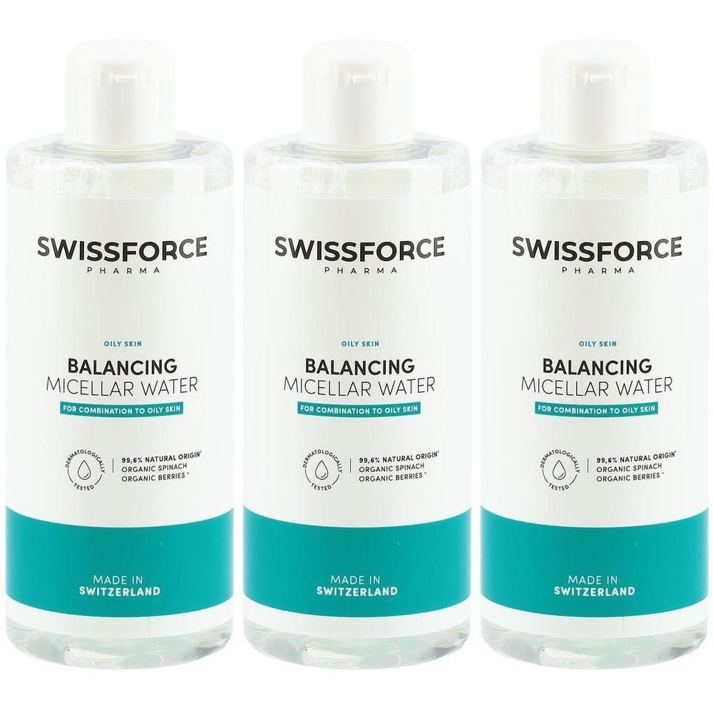 Drei Flaschen SWISSFORCE Mizellenwasser. Weißer Deckel, transparente Flasche mit türkisfarbenem Etikett. Text: Balancing Micellar Water.