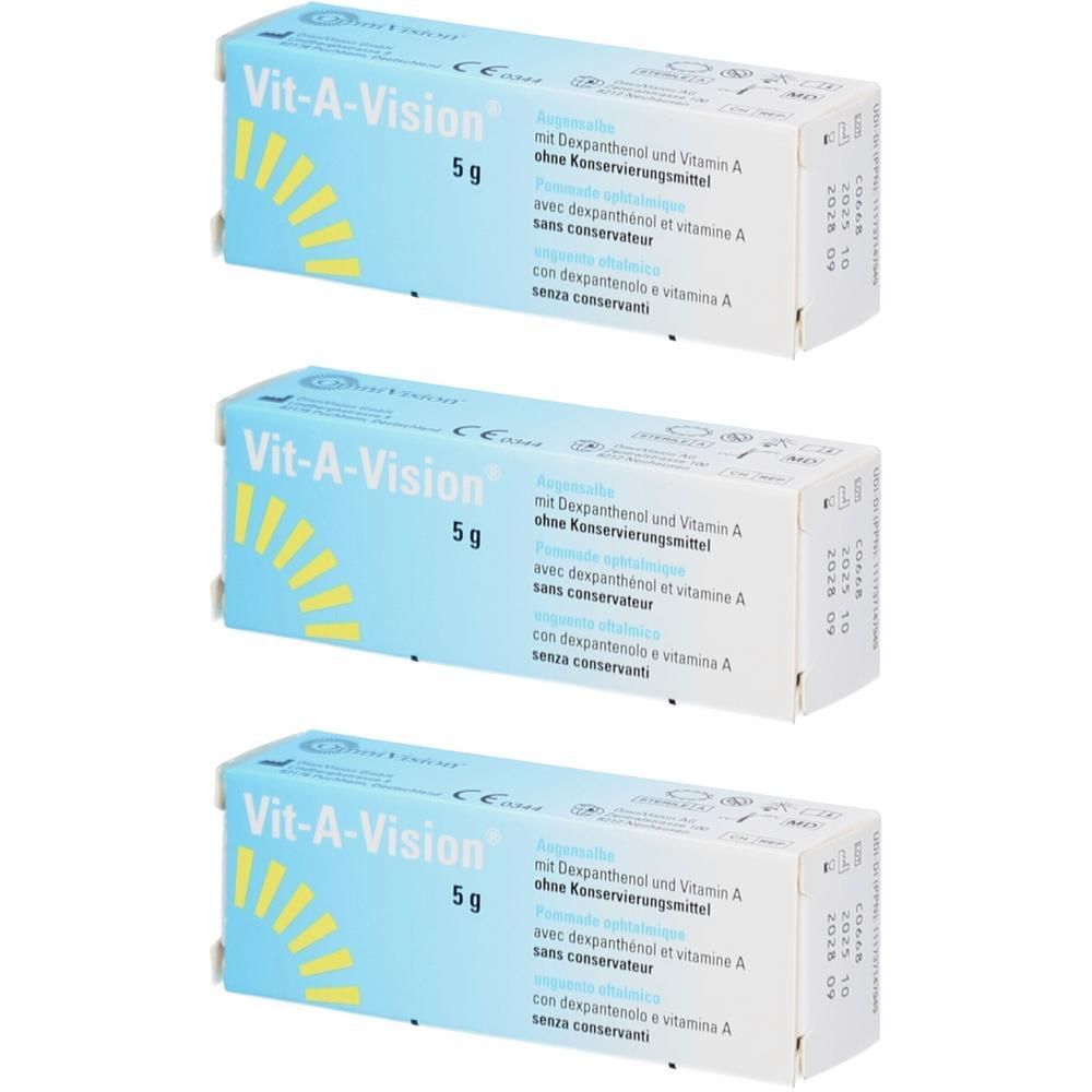 Drei Packungen Augensalbe. Aufschrift: Vit-A-Vision, 5 g. Enthält Dexpanthenol und Vitamin A. Ohne Konservierungsmittel.