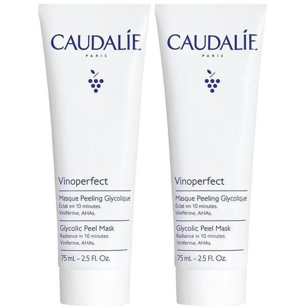 Zwei weiße Tuben mit blauer Schrift. Aufschrift: CAUDALIE, Vinoperfect, Masque Peeling Glycolique, 75 ml - 2.5 Fl. Oz.