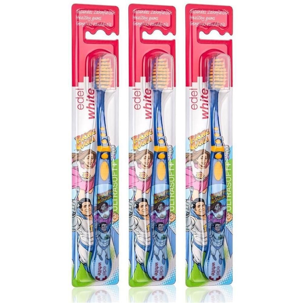 Drei Zahnbürsten in Einzelverpackungen. Blaue Griffe mit gelben Borsten. Verpackung mit roter Aufhängung und Produktnamen.
