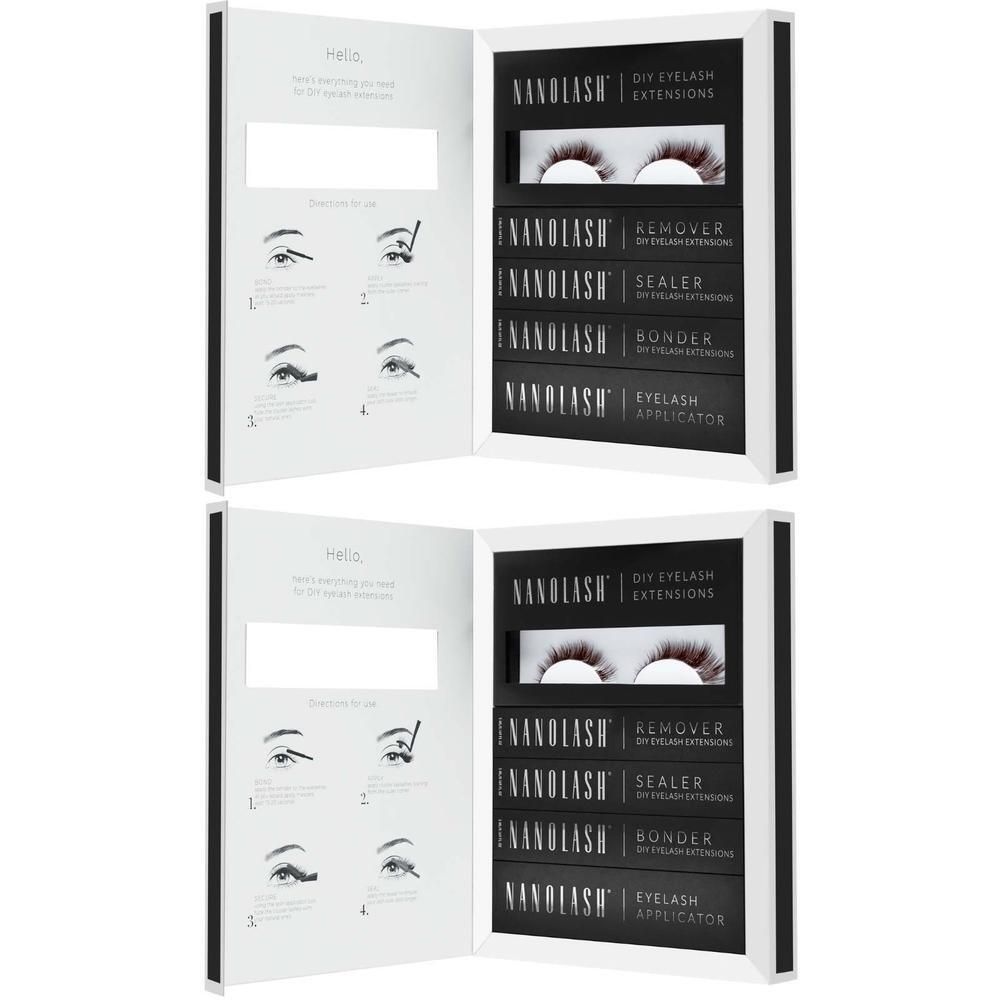 Zwei geöffnete Nanolash DIY Starter Kits. Jedes Kit enthält Wimpern, Remover, Sealer, Bonder und Applikator. Anleitungen sind auf der Innenseite.