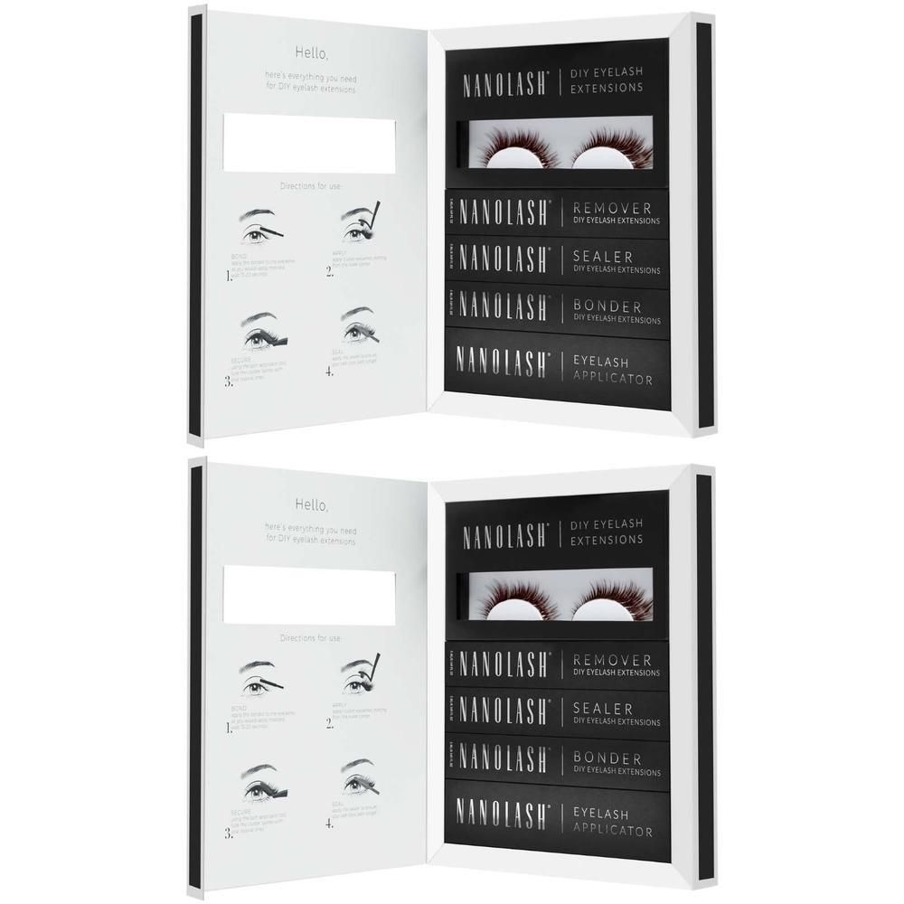 Zwei offene Nanolash DIY Starter Kits. Jedes Kit enthält Wimpern, Remover, Sealer, Bonder und Applikator. Schwarze Verpackung.