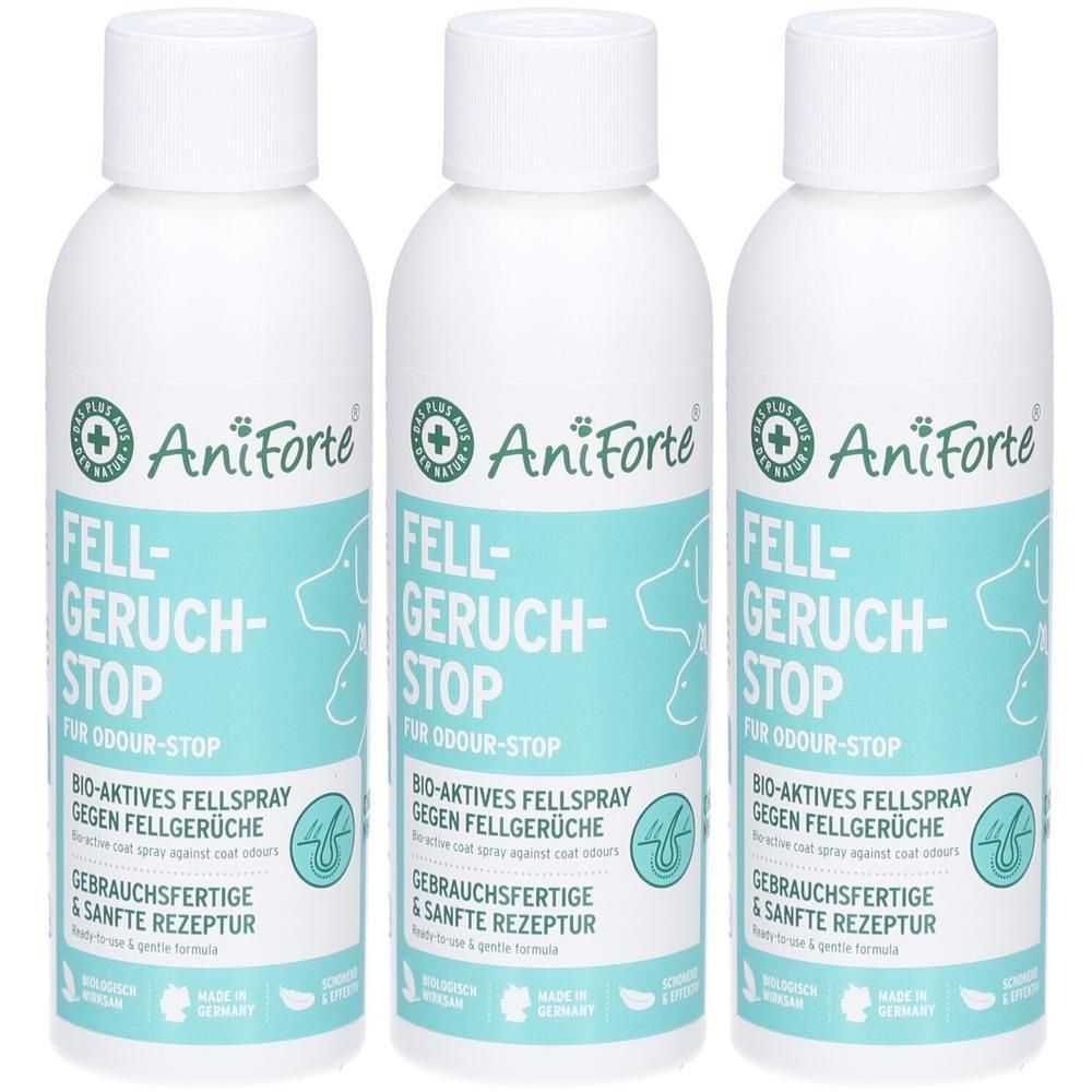Drei weiße Flaschen mit Sprühkopf. Aufschrift: AniForte, FELL-GERUCH-STOP. Bio-aktives Fellspray gegen Fellgerüche.