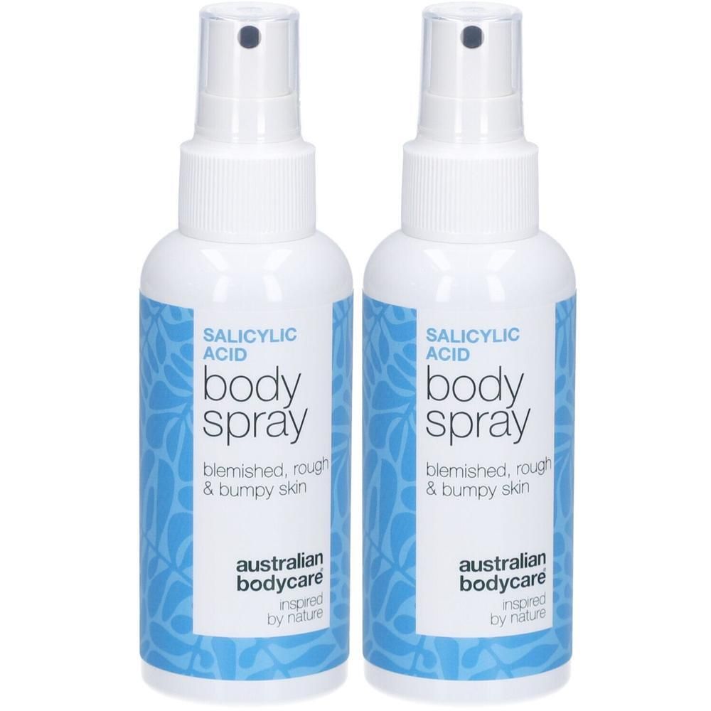 Zwei weiße Sprühflaschen. Aufschrift: Salicylsäure, Body Spray, für unreine, raue und unebene Haut. Marke: Australian Bodycare.