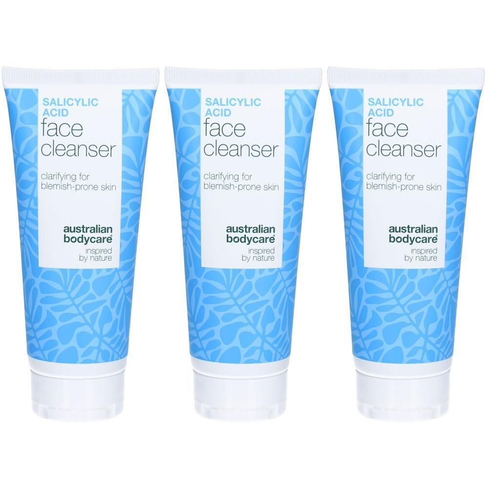 Drei Tuben Gesichtsreiniger. Aufschrift: Salicylsäure, Face Cleanser. Marke: Australian Bodycare. Blaues Muster auf den Tuben.