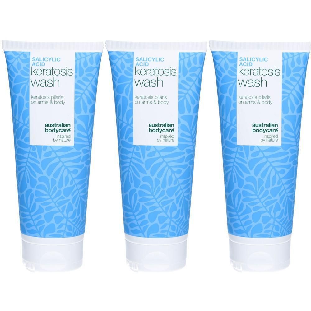 Drei Tuben mit Salicylsäure-Keratosis-Waschmittel. Blaue Verpackung mit weißer Schrift. Aufschrift: Australian Bodycare.