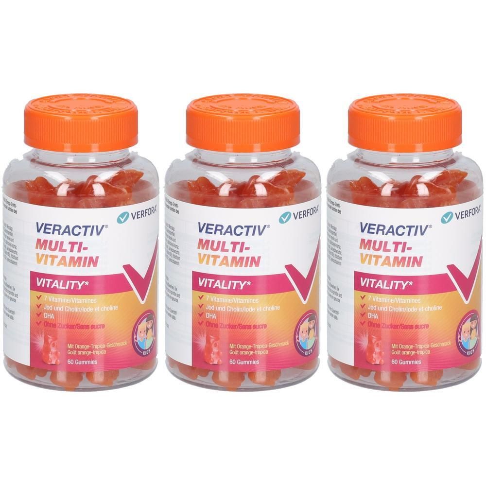 Drei Flaschen Veractiv Multivitamin Gummies mit orangefarbenem Deckel.