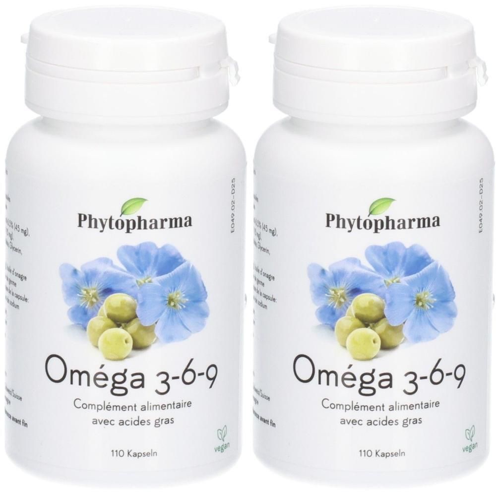 Zwei Dosen Phytopharma Omega 3-6-9 Kapseln mit blauen Blüten.
