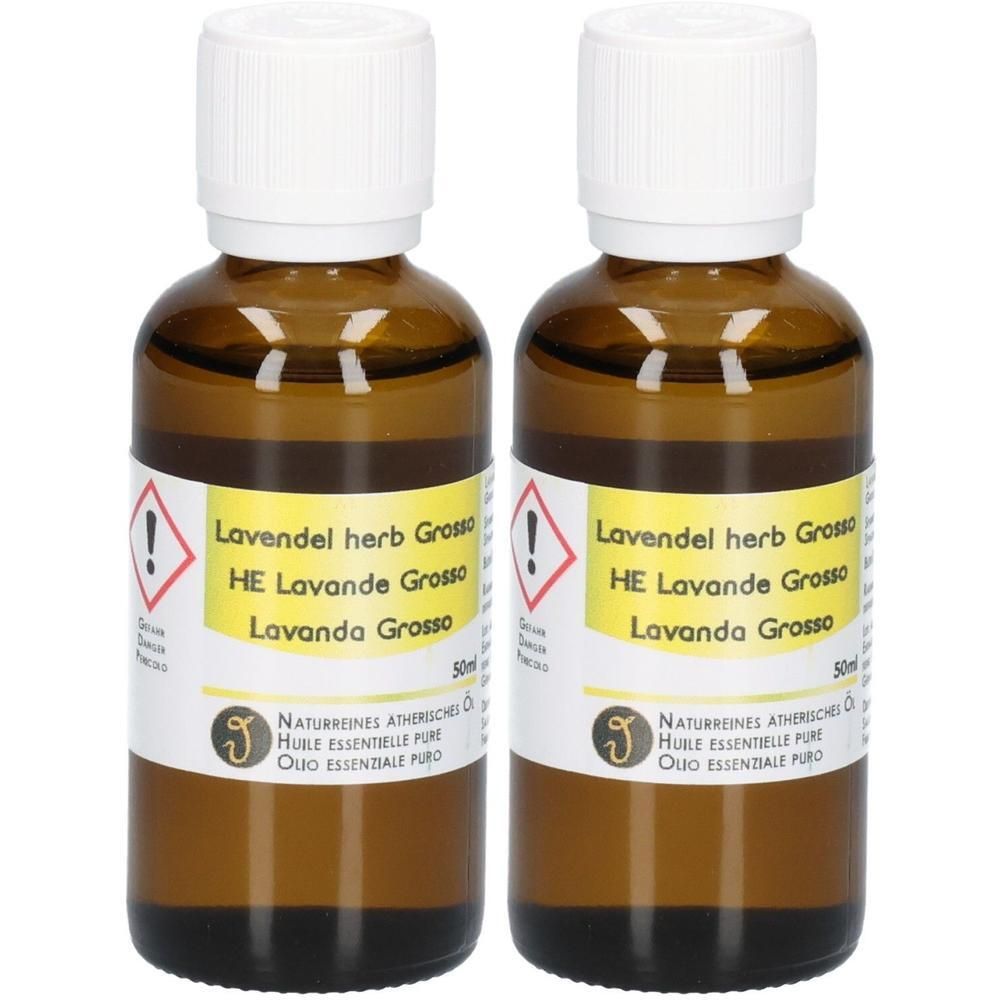 Zwei Flaschen Lavendelöl Grosso, 50 ml. Braunes Glas, weiße Verschlüsse. Gelbes Etikett mit Warnsymbol.