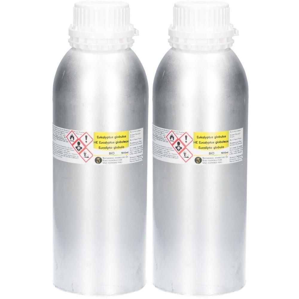 Zwei Aluminiumflaschen mit Eucalyptus globulus Öl. Mit Gefahrensymbolen und Produktinformationen.