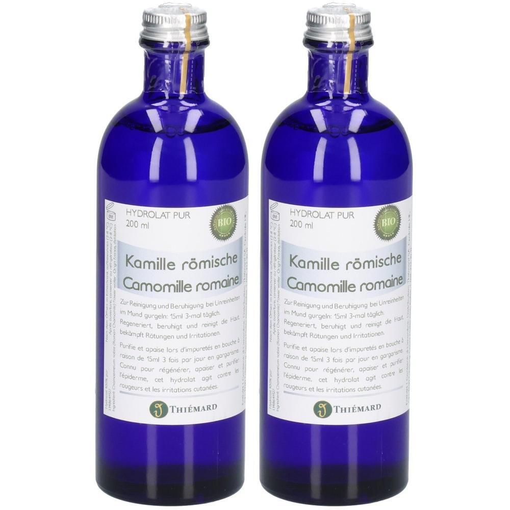 Zwei blaue Glasflaschen Kamillenhydrolat, 200 ml, mit Bio-Siegel und Thiémard-Logo.