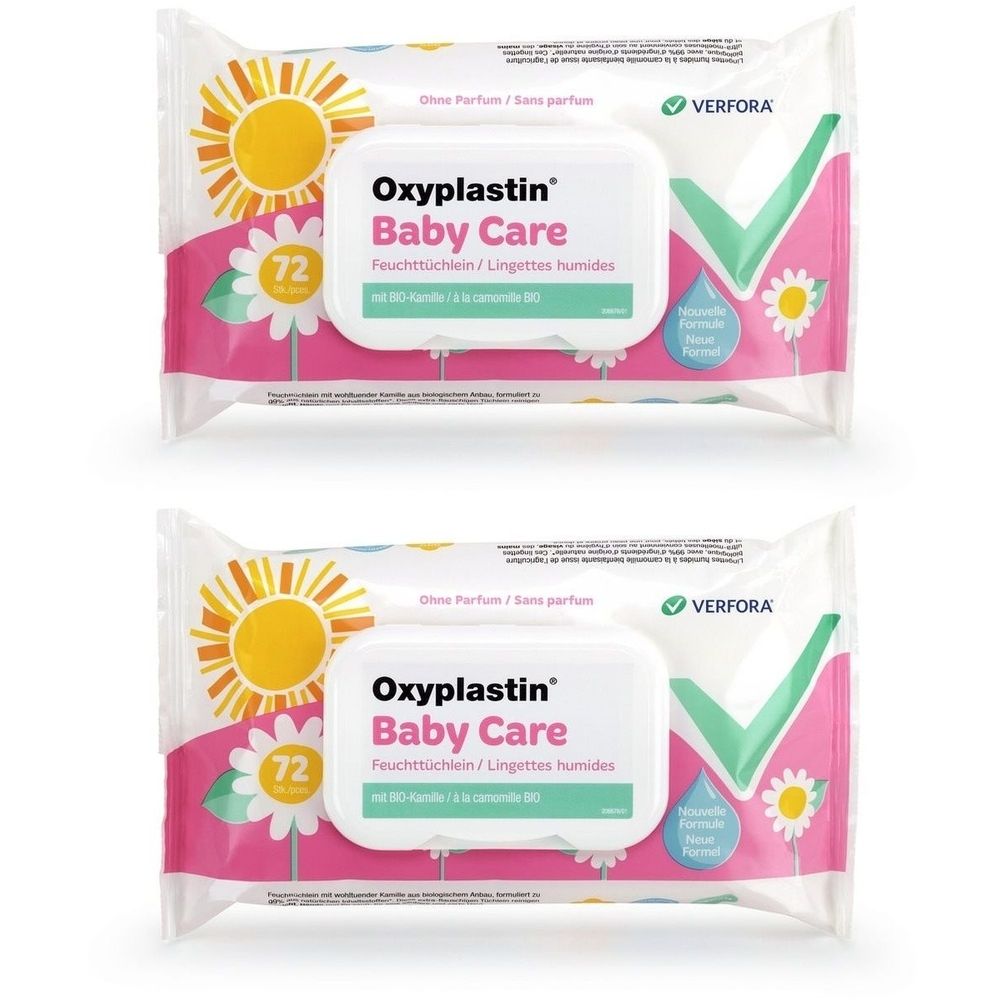 Zwei Packungen Baby Care Feuchttücher. Weiße Verpackung mit rosa und gelben Elementen. Aufschrift: Oxyplastin Baby Care.