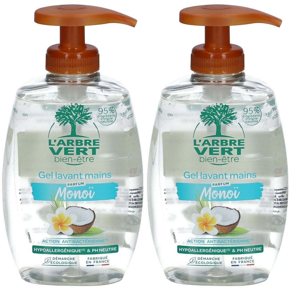 Zwei transparente Flaschen mit braunen Pumpen. Aufschrift: L'ARBRE VERT, Gel lavant mains, Monoï. Mit Kokosnuss- und Blumen-Illustration.