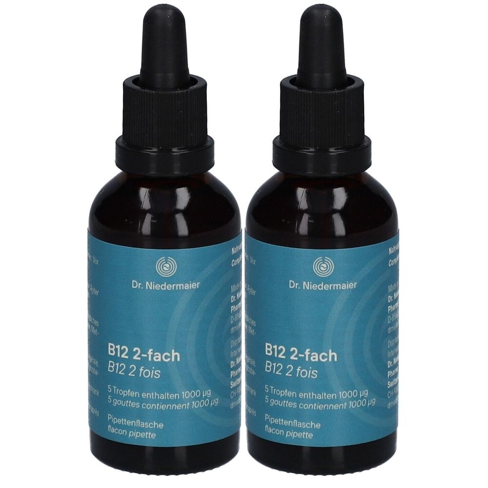 Zwei Flaschen mit schwarzen Deckeln und blauen Etiketten. Auf den Etiketten steht "B12 2-fach" und "Dr. Niedermaier".