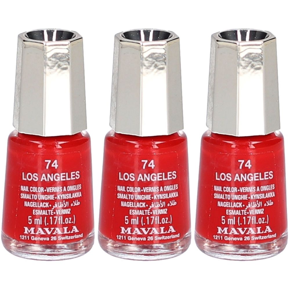Trois flacons de vernis à ongles rouges avec des bouchons argentés. Chaque flacon porte l'inscription "74 Los Angeles" et "MAVALA".