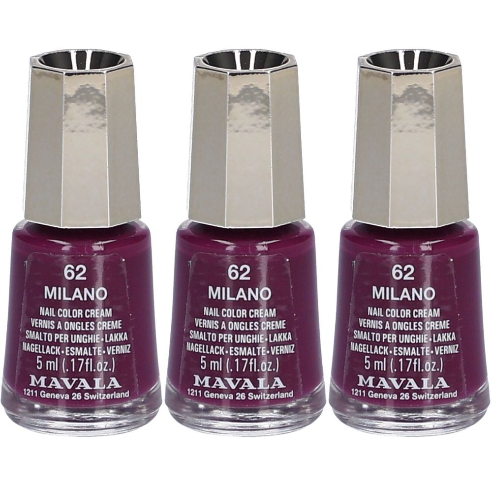 Drei Flaschen Nagellack. Farbe 62 Milano. Marke Mavala. Flaschen mit silberfarbenen Deckeln. Aufschrift: Nail Color Cream.