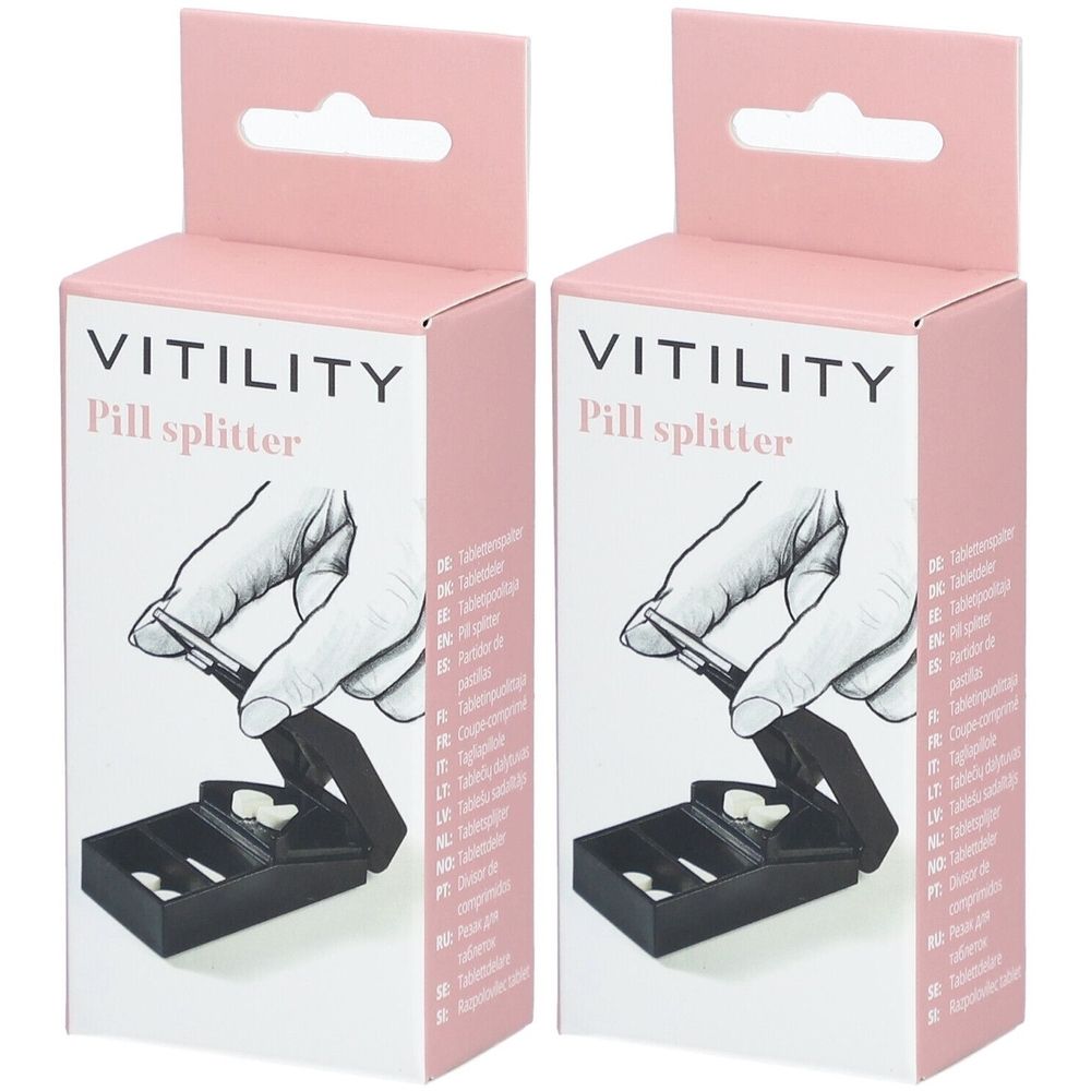 Zwei Packungen Tablettenteiler. Aufschrift: VITILITY Pill splitter. Rosa-weiße Verpackung. Gezeigt wird die Anwendung.