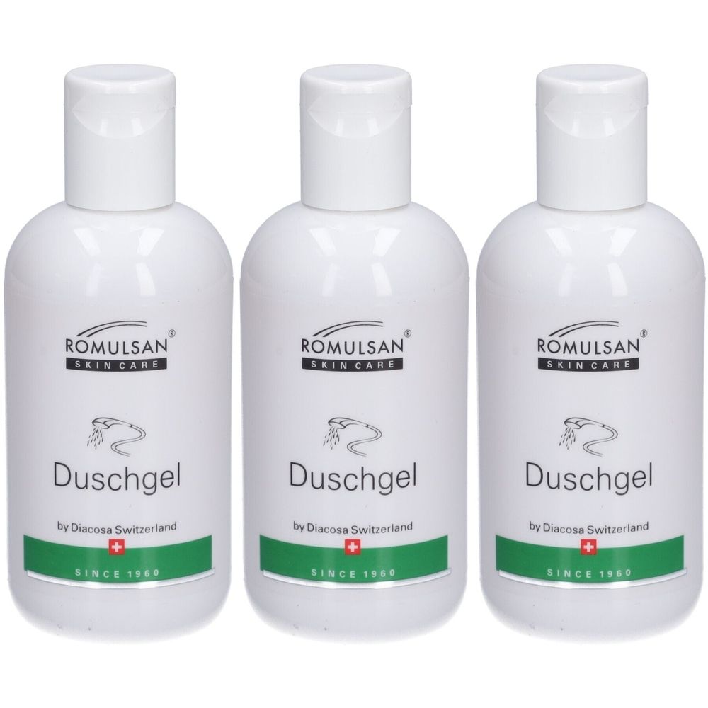 Trois flacons blancs avec bouchons rabattables blancs. Sur chaque flacon, "ROMULSAN SKIN CARE" et "Duschgel". En dessous, une bande verte avec texte et croix suisse.