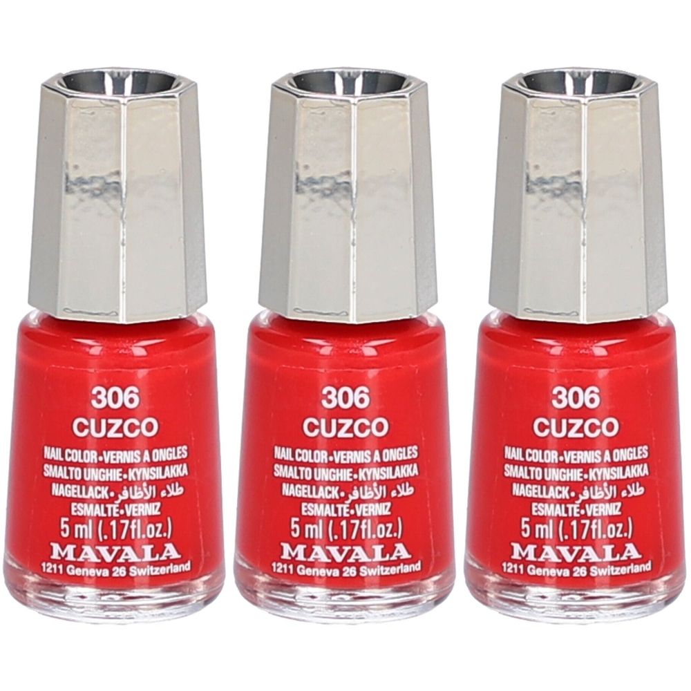 Drei Flakons Nagellack, rot, mit silberfarbenen Deckeln. Aufschrift: 306 Cuzco, Mavala, 5 ml.