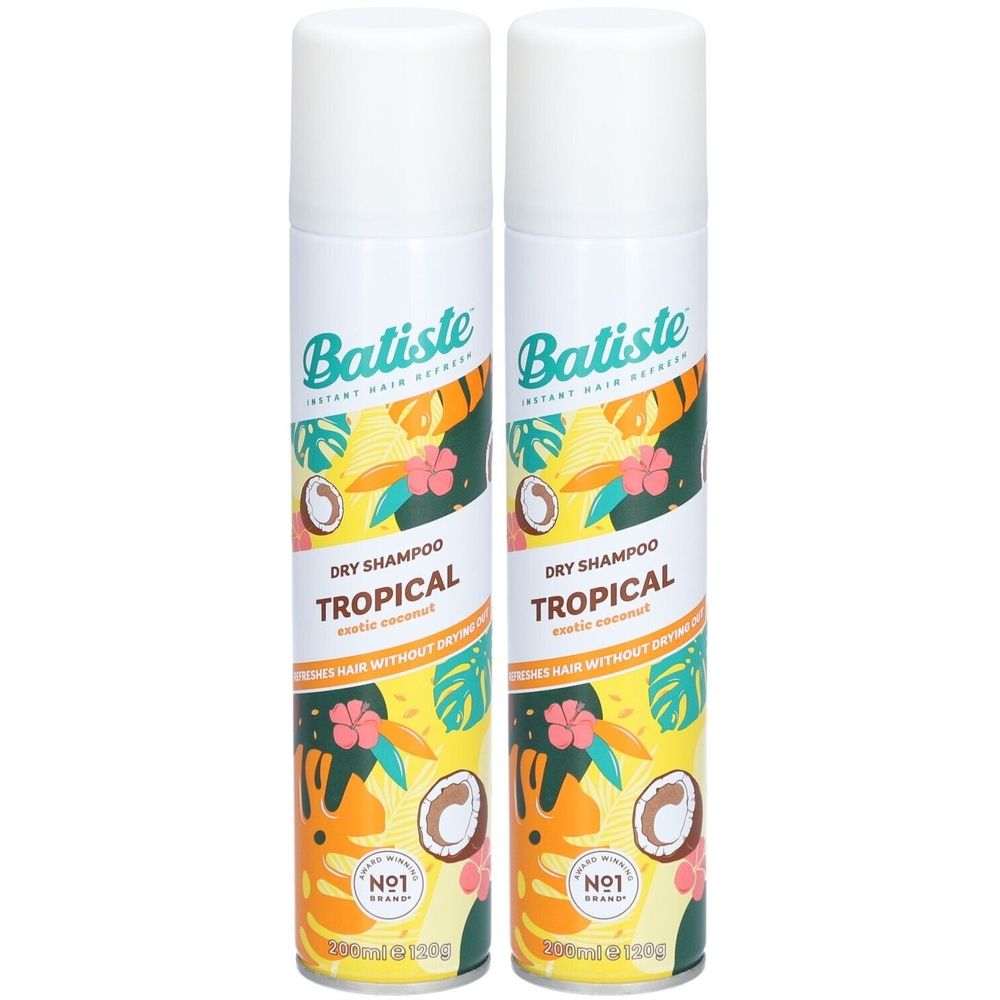 Zwei weiße Sprühflaschen mit tropischem Design. Aufschrift: Batiste Dry Shampoo Tropical. Mit Kokosnuss-Motiv und Logo.
