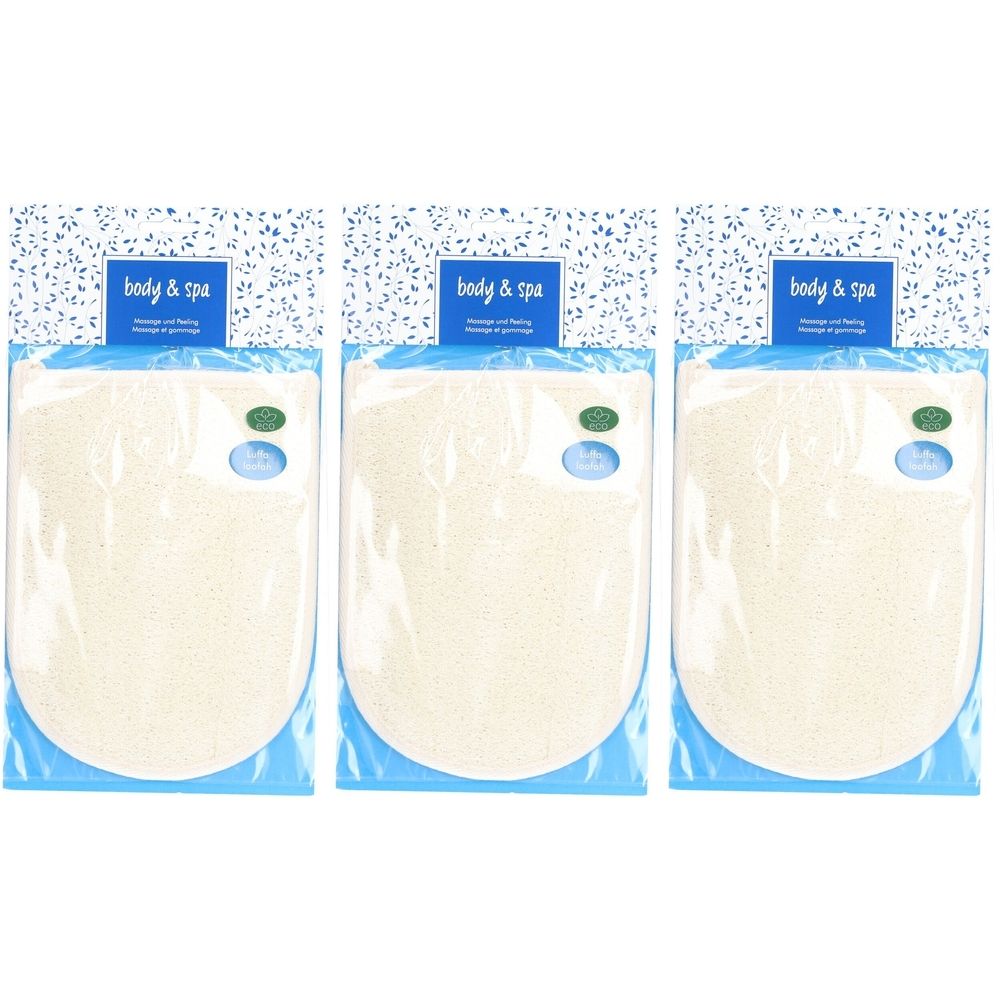 Trois gants de massage emballés. Étiquette bleue "body & spa" en haut. Matériau luffa et éponge, forme ovale.