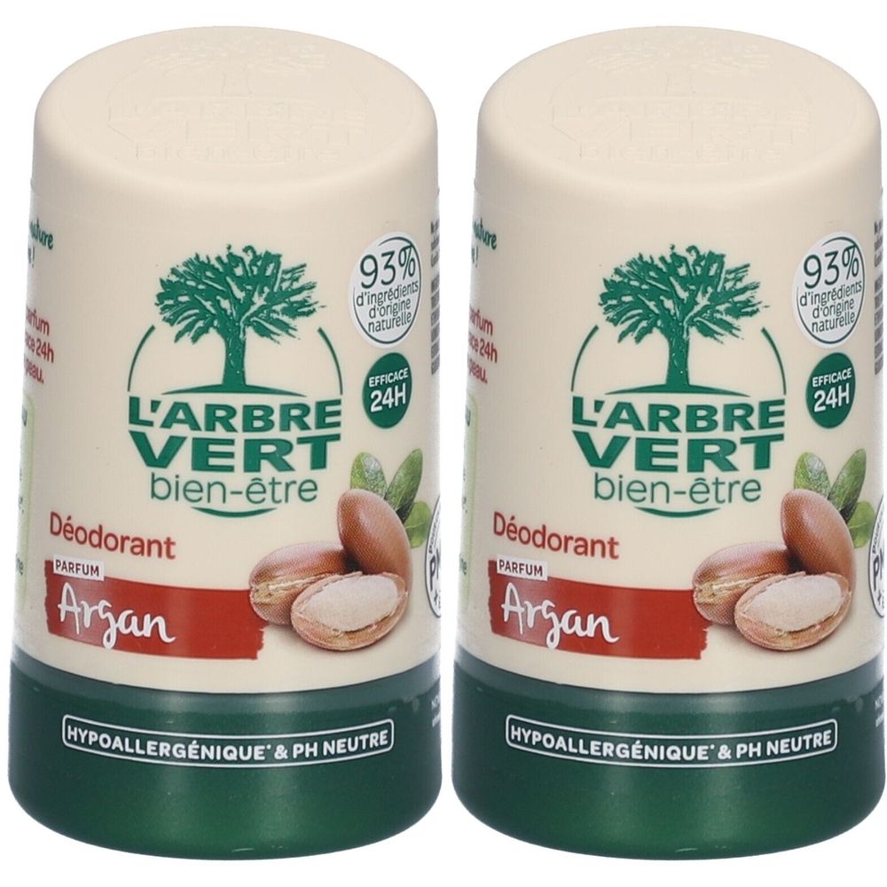 Zwei zylindrische Deodorant-Behälter. Aufschrift: L'ARBRE VERT bien-être, Déodorant Argan. 93% natürliche Inhaltsstoffe, 24h Wirksamkeit.
