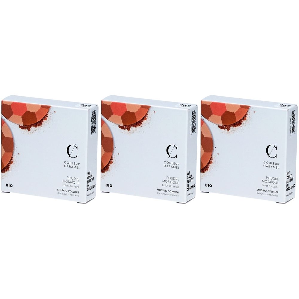 Trois boîtes blanches avec le logo COULEUR CARAMEL. Chaque boîte présente un motif de poudre mosaïque.