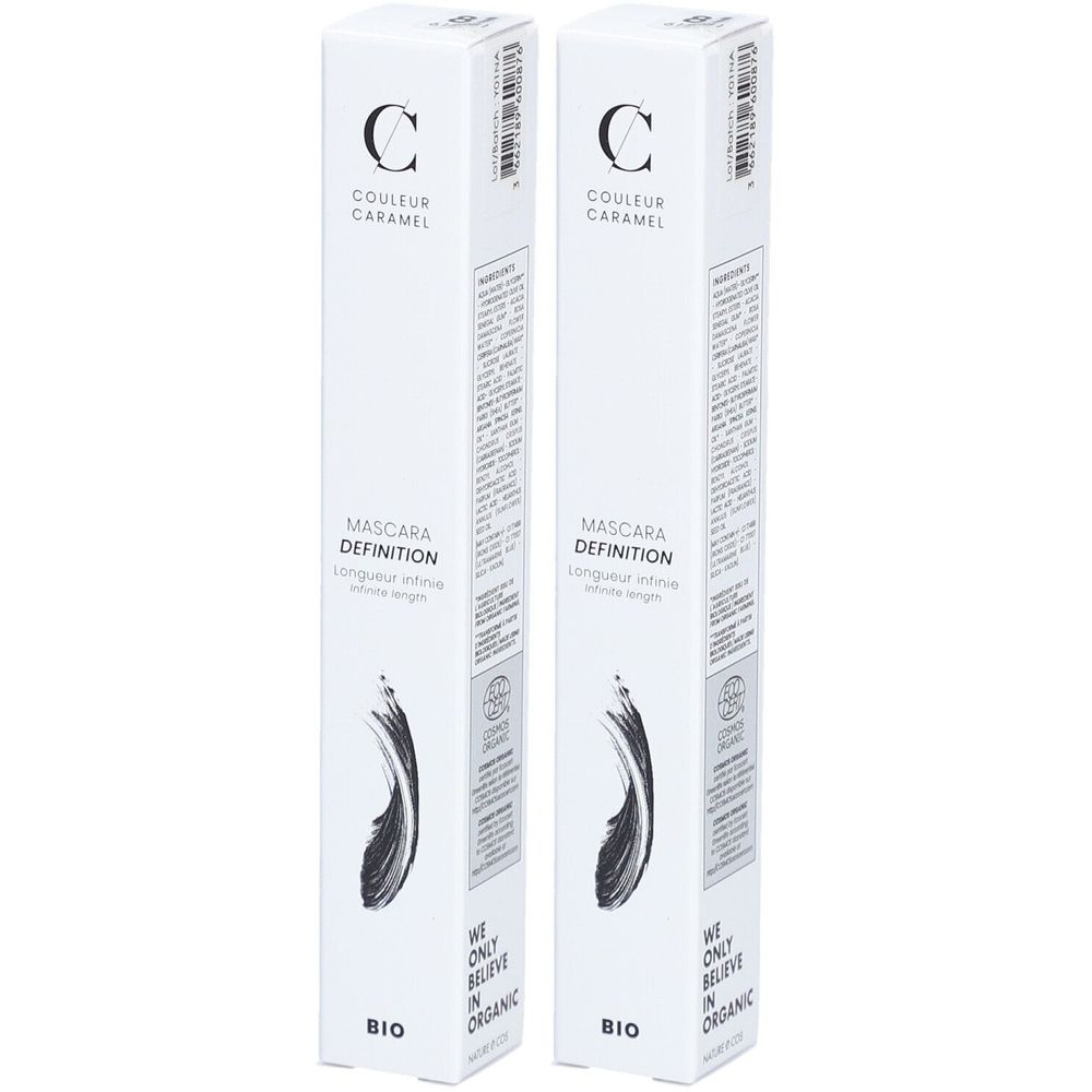 Deux boîtes blanches de mascara. Inscription: COULEUR CARAMEL, MASCARA DEFINITION, BIO. Avec certification biologique.
