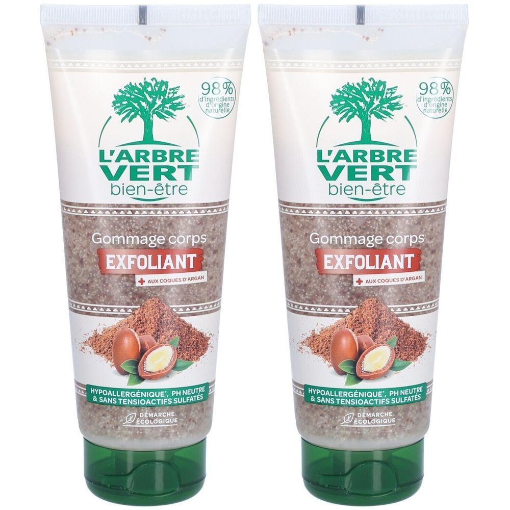 Deux tubes de gommage corporel. Emballage blanc et vert avec logo et informations produit. Texte: EXFOLIANT, pH neutre.
