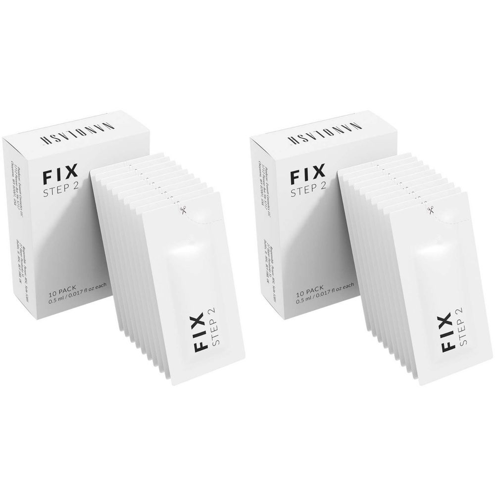 Deux boîtes blanches et deux piles de sachets blancs. Sur les boîtes, on lit "NANOLASH FIX STEP 2". Sur les sachets, "FIX STEP 2".