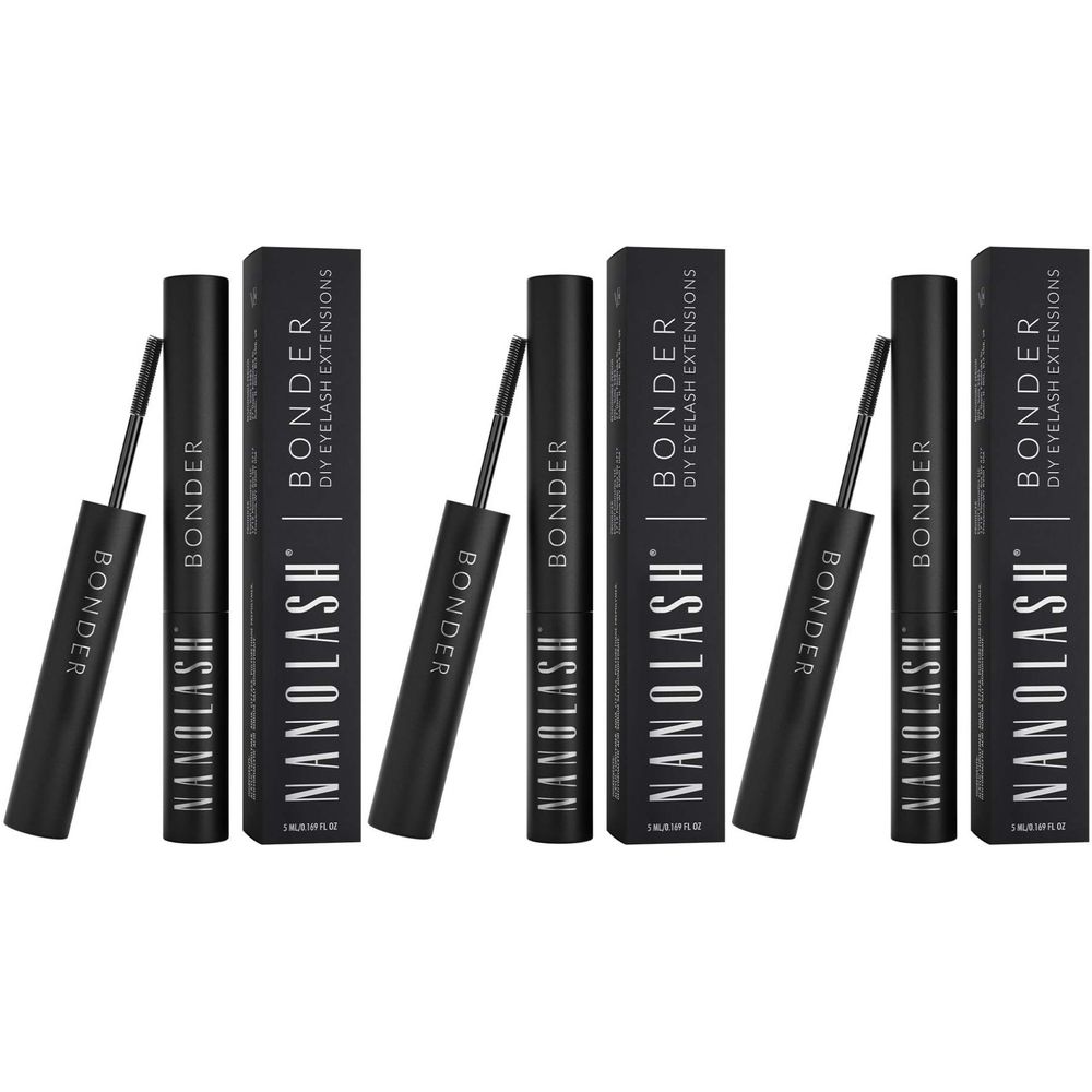 Drei schwarze Behälter mit Applikatoren und Verpackungen. Auf den Verpackungen steht "BONDER DIY EYELASH EXTENSIONS" und "NANOLASH".