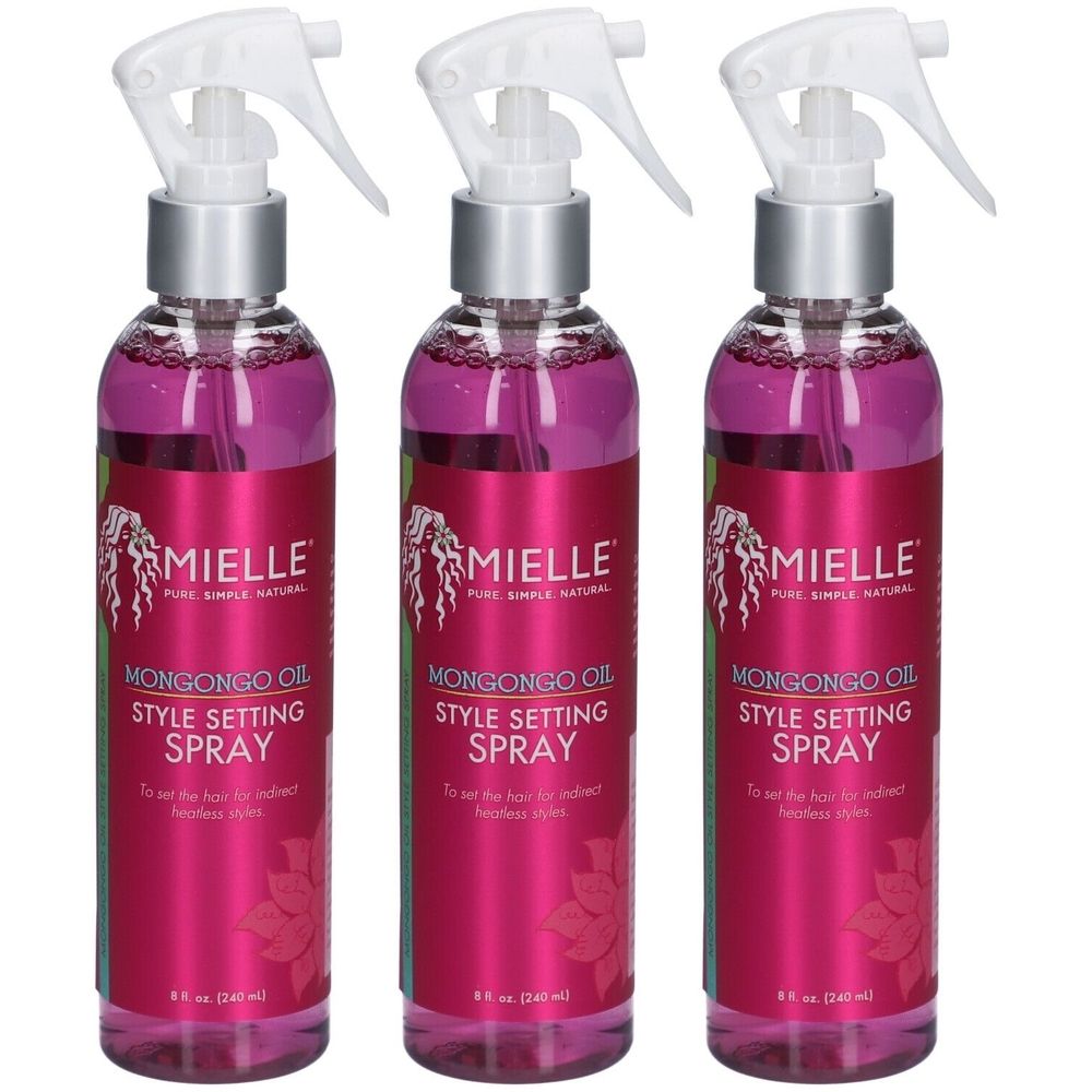 Trois flacons de spray contenant un liquide rose. Inscription : Mielle, Mongongo Oil Style Setting Spray.