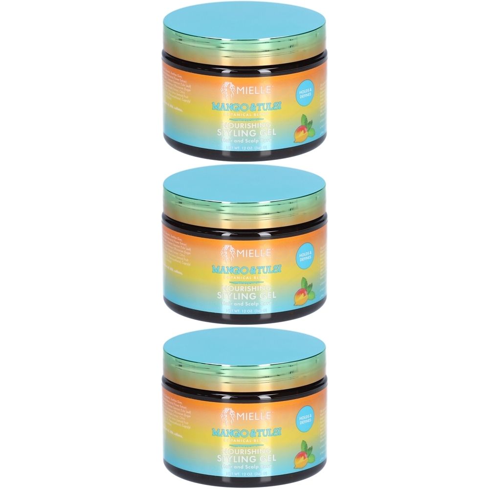 Trois pots de gel coiffant nourrissant MIELLE Mango & Tulsi. Couvercles bleus, bords dorés, étiquettes orange avec texte et illustrations.