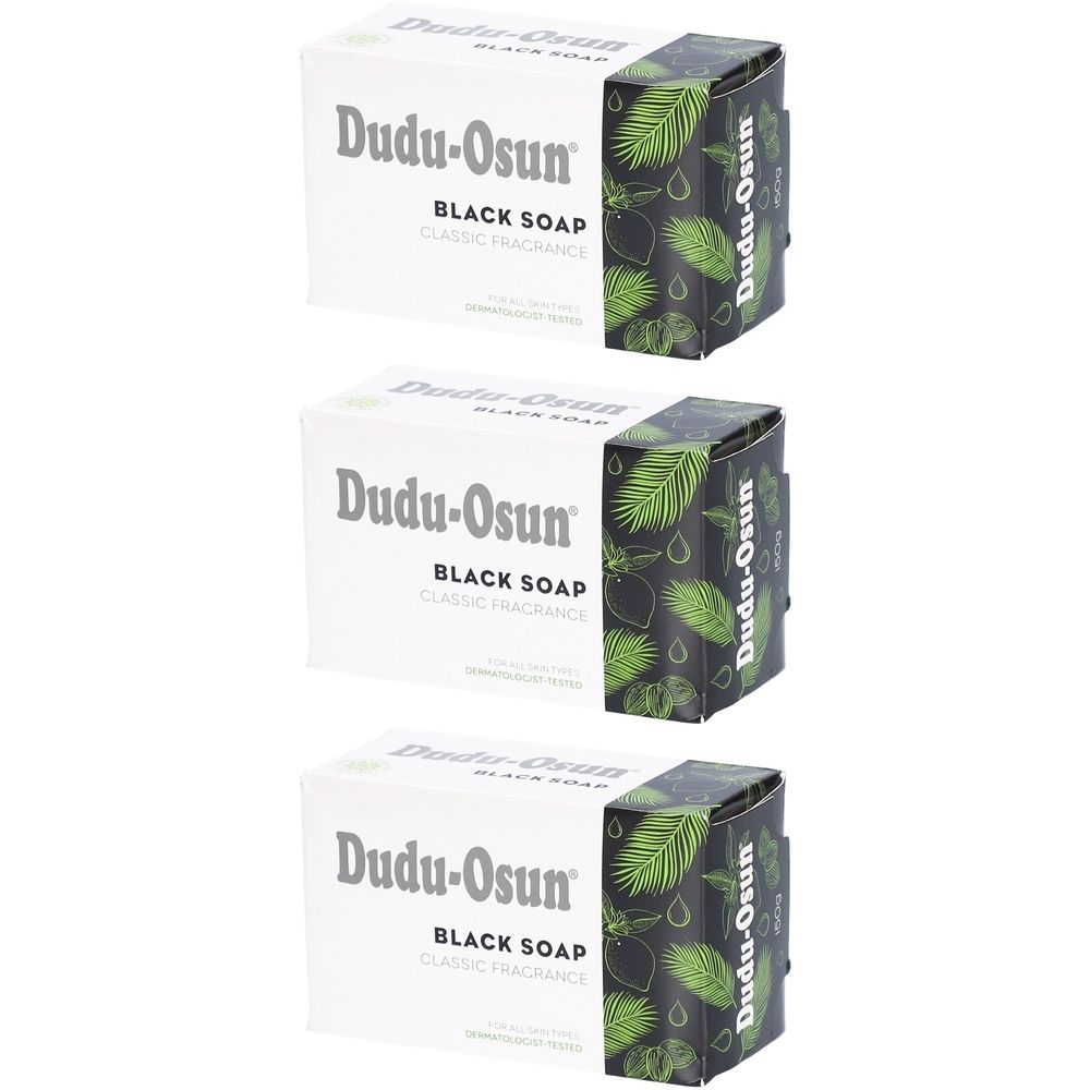 Drei Schachteln Dudu-Osun Black Soap. Weiße Schachteln mit schwarzem Aufdruck. Aufschrift: Black Soap, Classic Fragrance.
