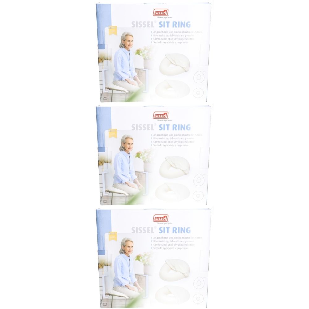 Drei Produktverpackungen des Sissel Sit Ring. Auf jeder Verpackung ist eine Frau abgebildet, die auf dem Ring sitzt. Der Ring ist weiß.