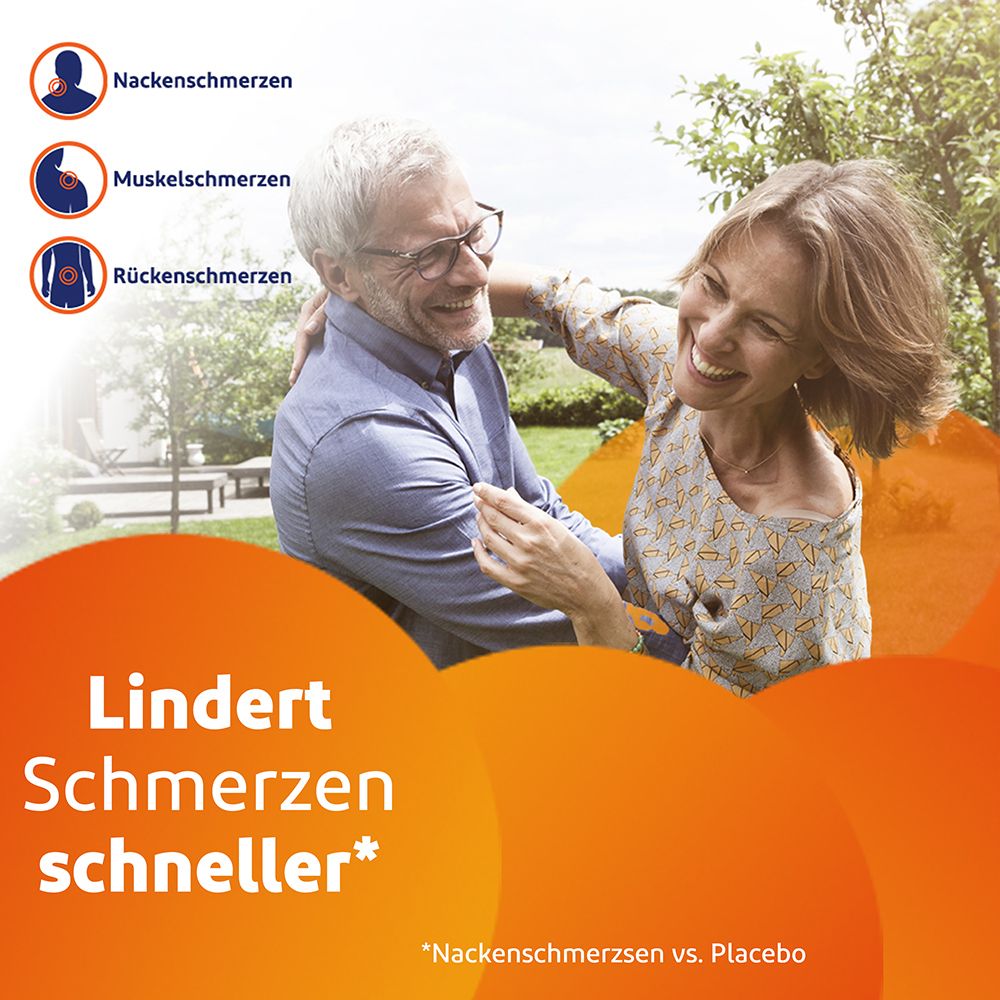 Älteres Paar lacht. Text: Lindert Schmerzen schneller. Abgebildet: Nacken-, Muskel-, Rückenschmerzen.