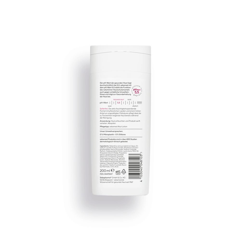 Dos du flacon blanc de sebamed® Dusch-Creme. Informations textuelles, pH 5,5, ingrédients et fabricant.